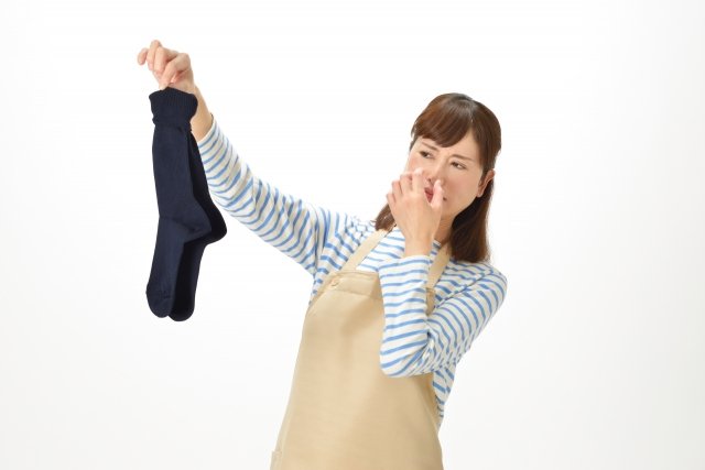 蒸れた臭い靴下を履いていると周りから嫌われます！？ ニュース画像1